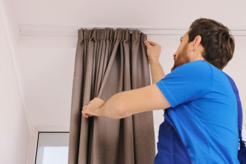 Curtain Fitting Service detail